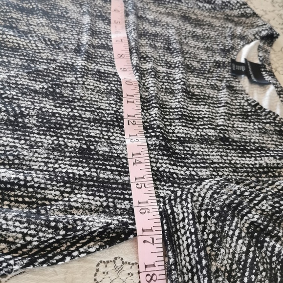 Cynthia Rowley Black & White Rayon Dress Size Med - Picture 7 of 8